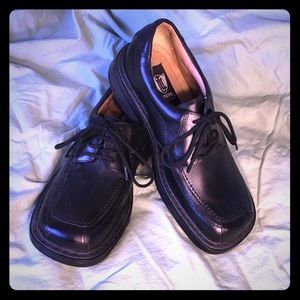 NWOT London Underground Black Shoes